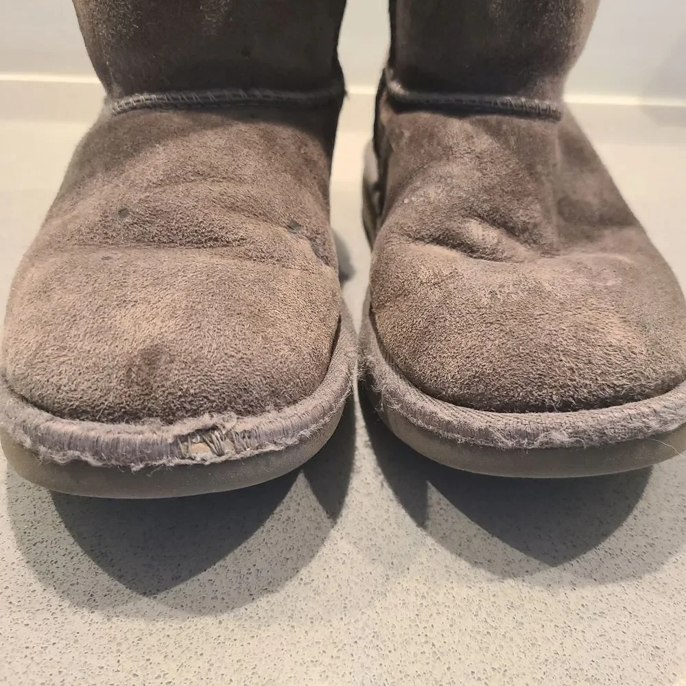 Ugg Brown Suede Boots